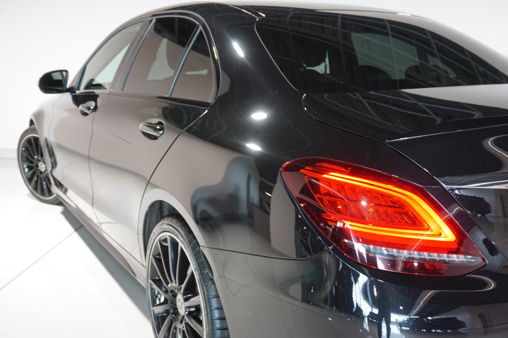 Mercedes-Benz C Class 2.0 C220d AMG Line Night Edition (Premium) Saloon 4dr Diesel G-Tronic+ Euro 6 (s/s) (194 ps)